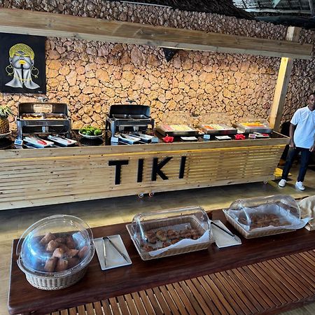 Tiki Beach Club & Resort (Adults Only) Bwejuu Ngoại thất bức ảnh