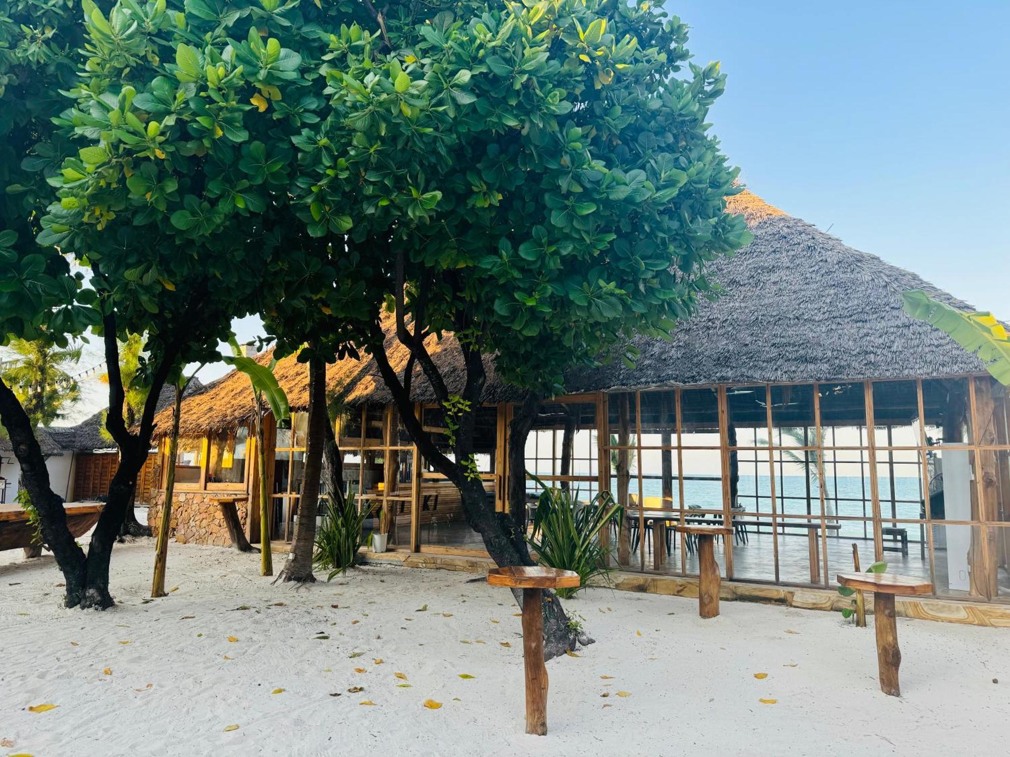 Tiki Beach Club & Resort (Adults Only) Bwejuu Ngoại thất bức ảnh