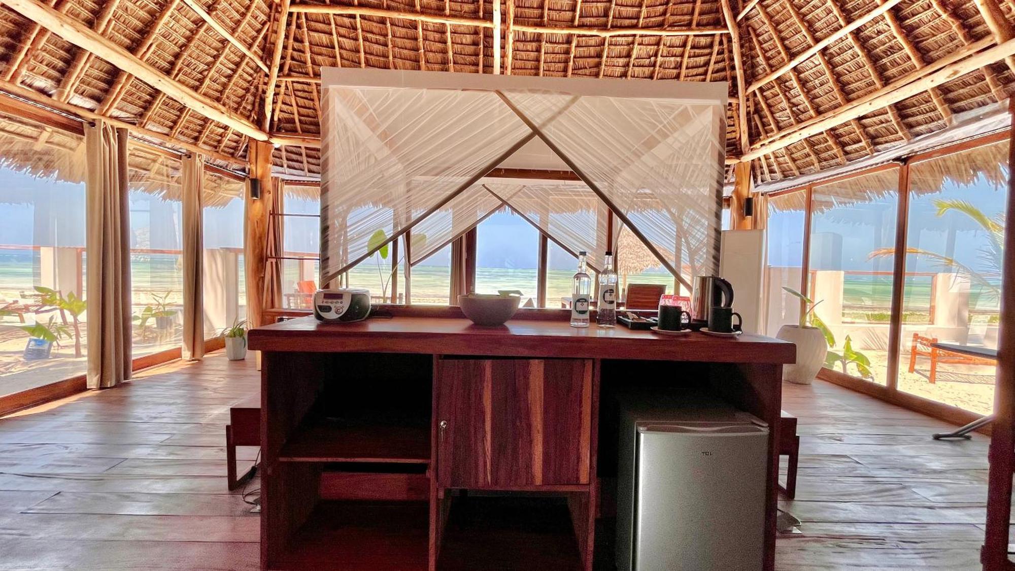 Tiki Beach Club & Resort (Adults Only) Bwejuu Ngoại thất bức ảnh