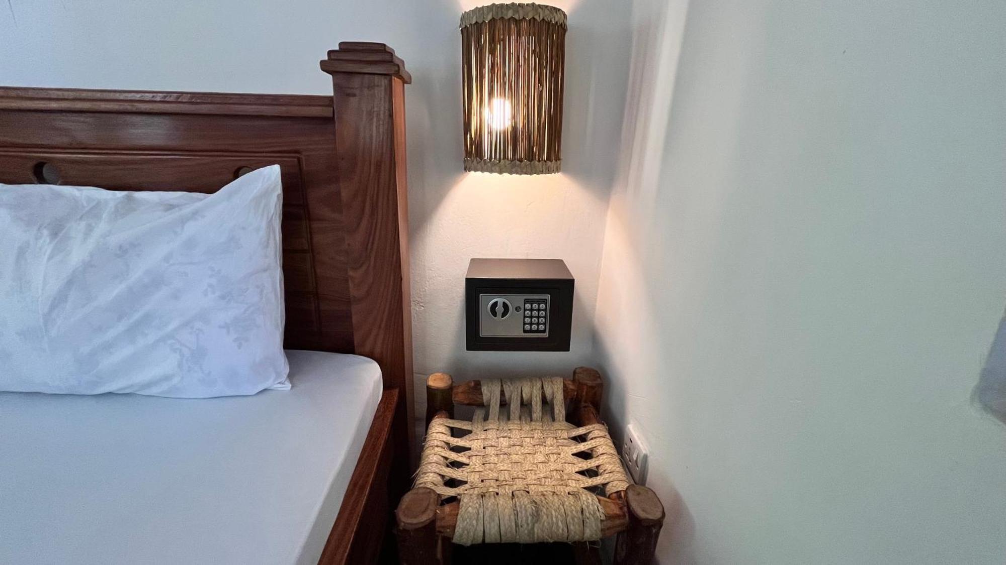 Tiki Beach Club & Resort (Adults Only) Bwejuu Ngoại thất bức ảnh
