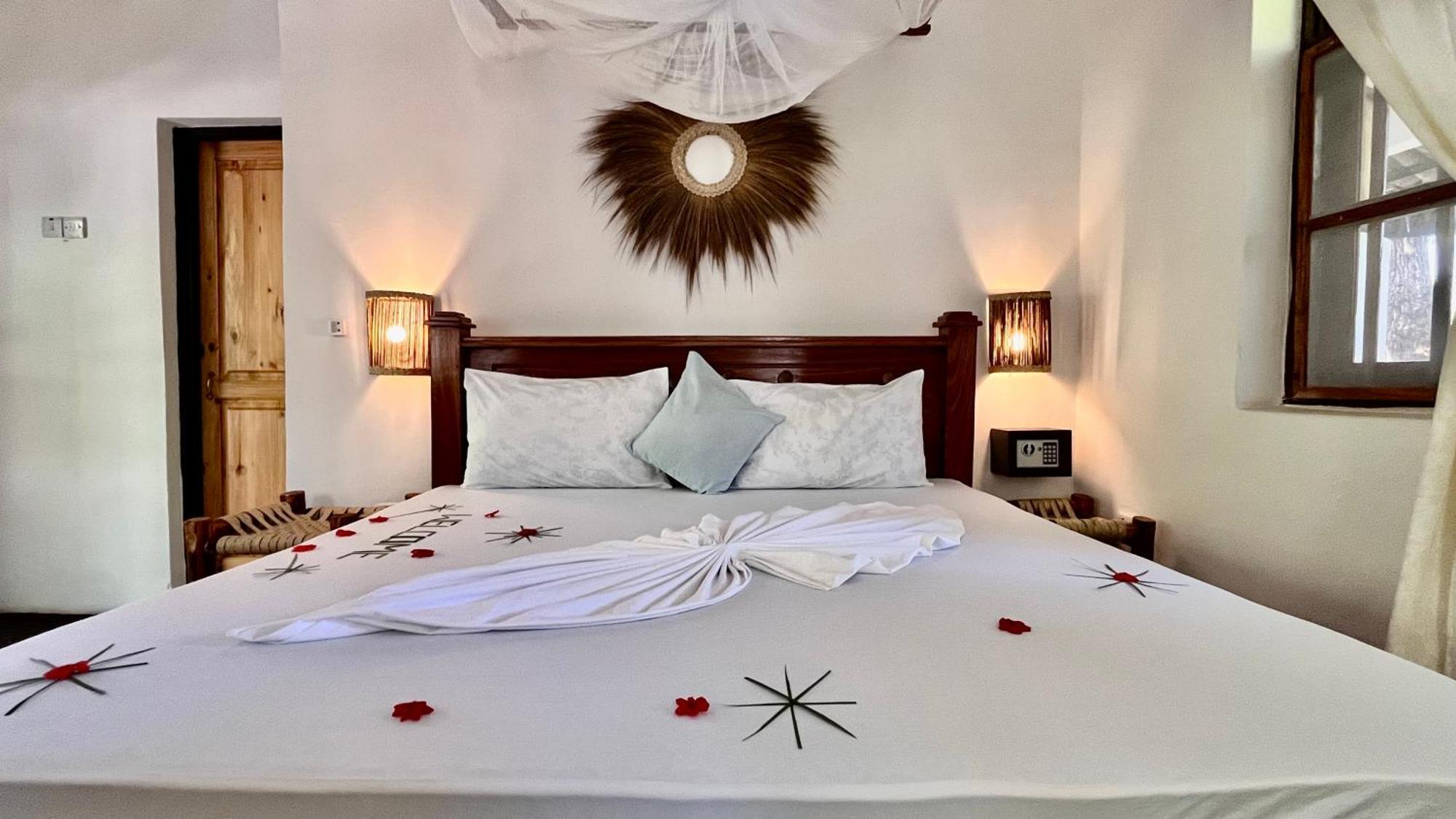 Tiki Beach Club & Resort (Adults Only) Bwejuu Ngoại thất bức ảnh
