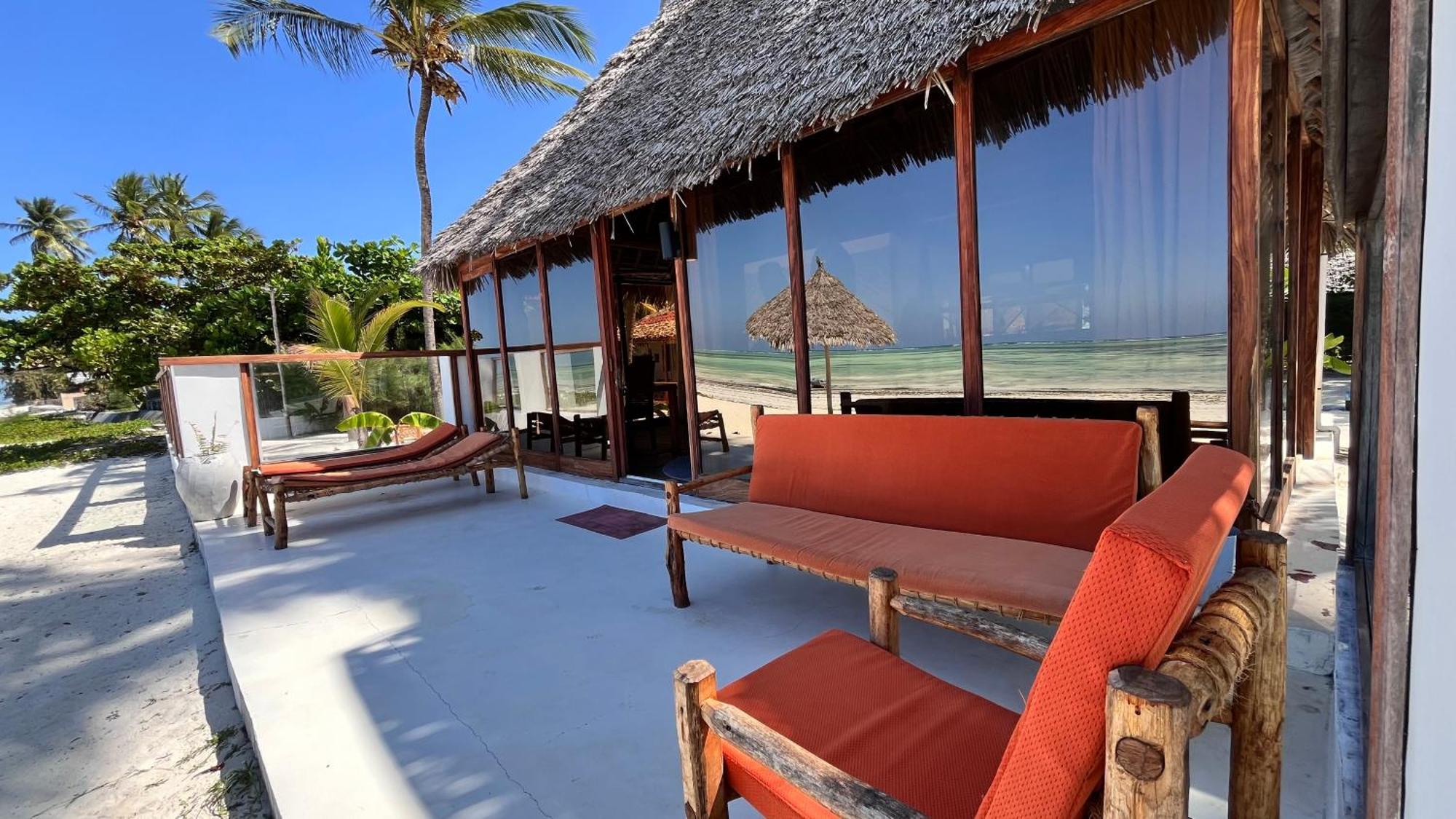 Tiki Beach Club & Resort (Adults Only) Bwejuu Ngoại thất bức ảnh