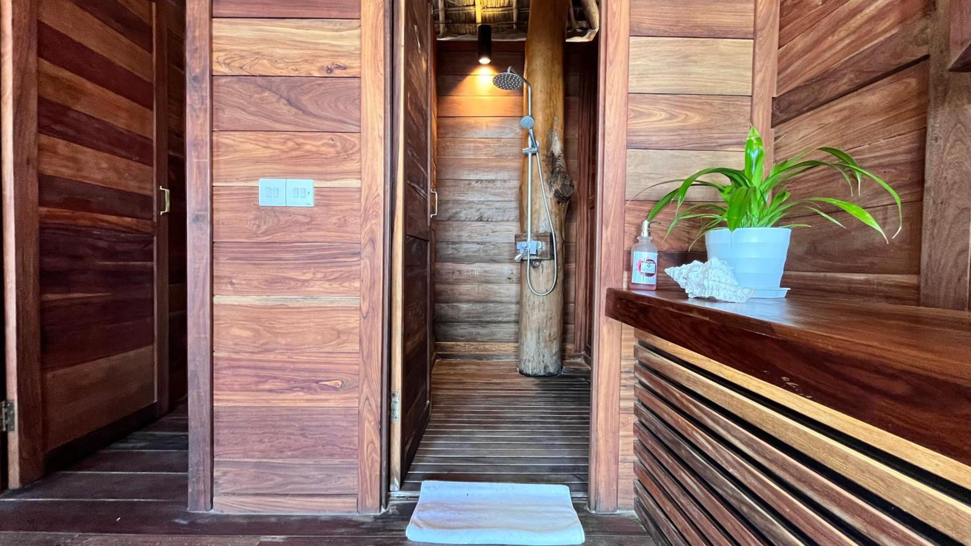 Tiki Beach Club & Resort (Adults Only) Bwejuu Ngoại thất bức ảnh