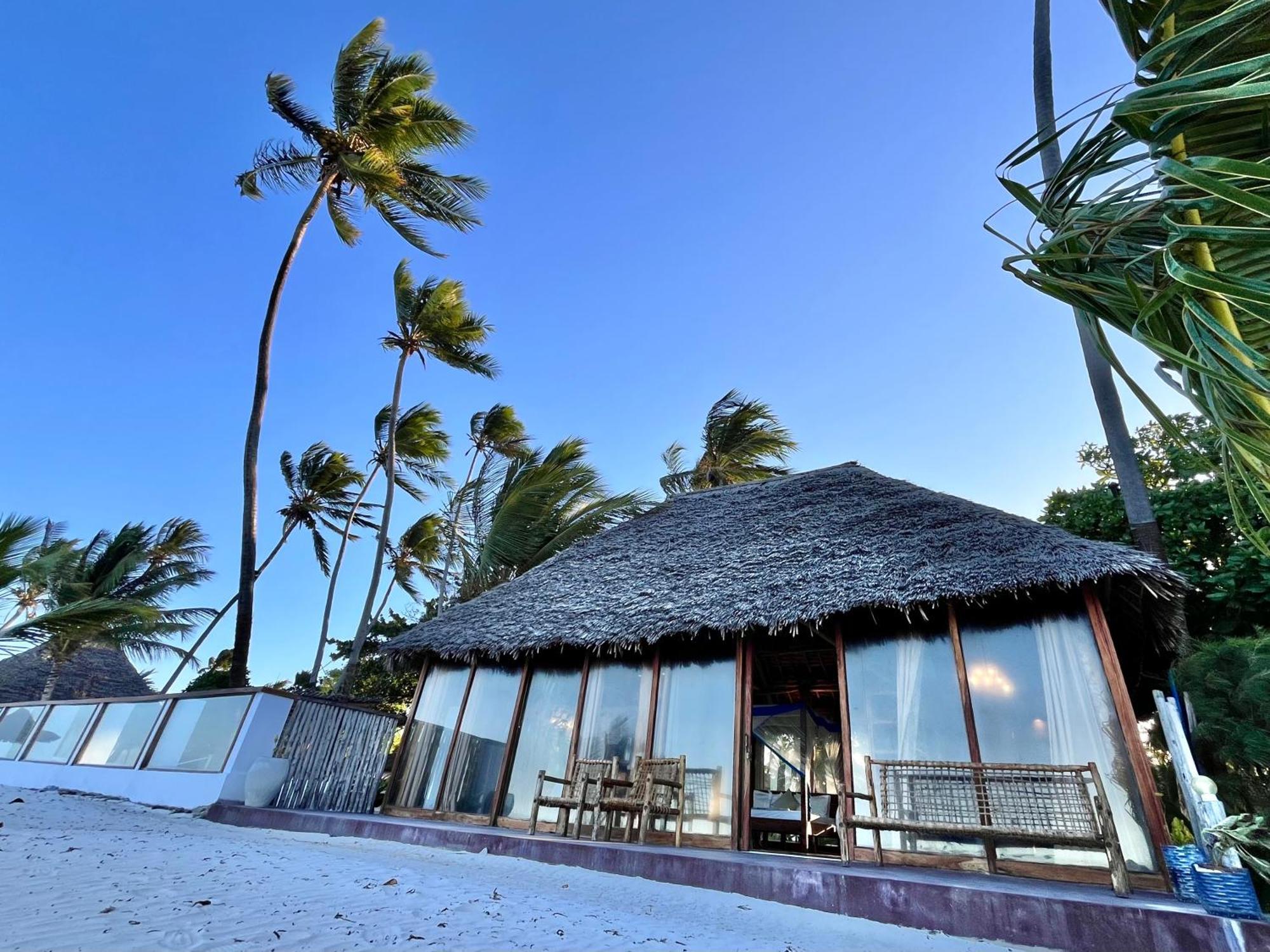 Tiki Beach Club & Resort (Adults Only) Bwejuu Ngoại thất bức ảnh